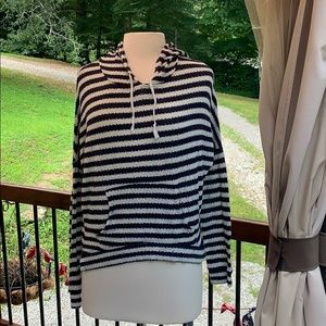 🤍 Abercrombie small blue white striped hoodie 🤍